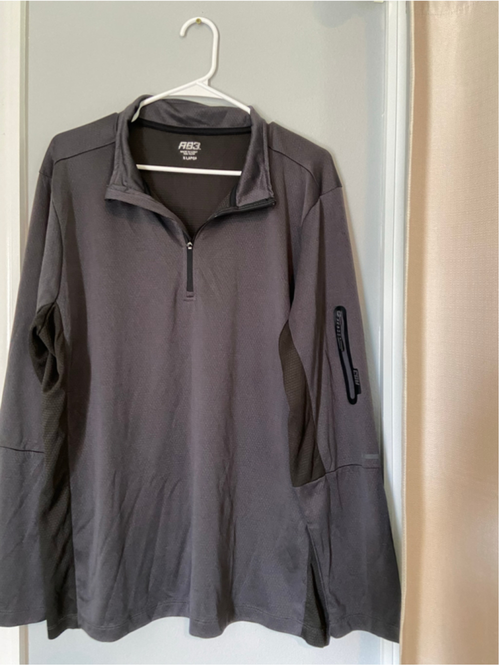 Men's gray long sleeve activewear shirt, dry fit, extra large, zip sleeve pocket